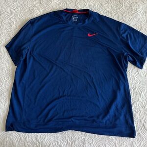 Nike Men’s Dri Fit Top